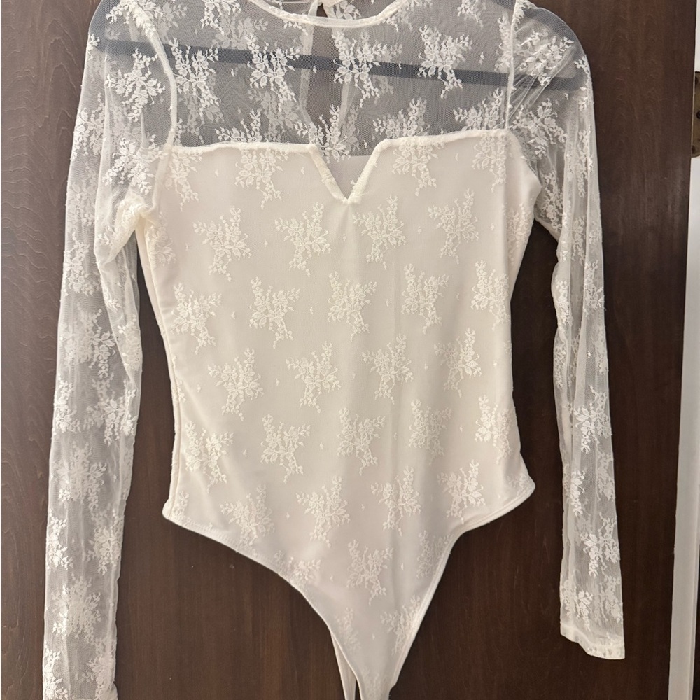SO Cream Lace Asymmetrical Long Sleeve Bodysuit